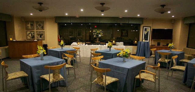 common area featuring recessed lighting
