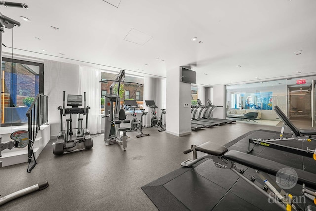 exercise room featuring plenty of natural light and recessed lighting