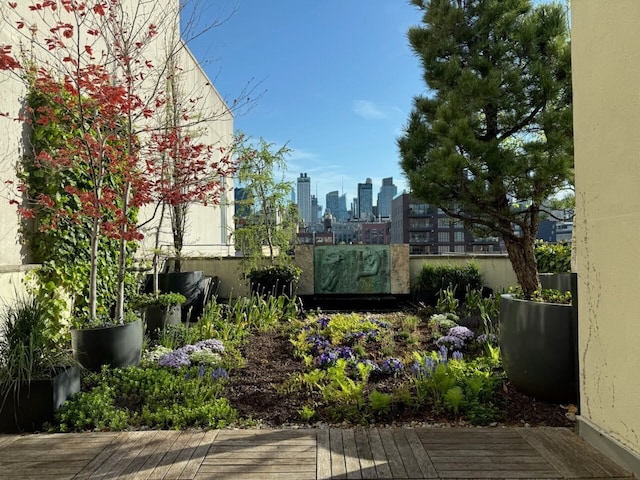 133 W 14th St Unit 6Ph, New York City, NY 10011 - view of home's community featuring a skyline view and a deck