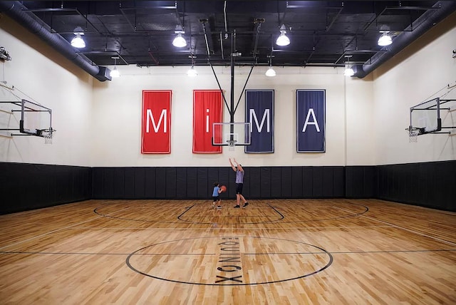460 W 42nd St Unit Ph-1C, New York City, NY 10036 - view of basketball court featuring community basketball court