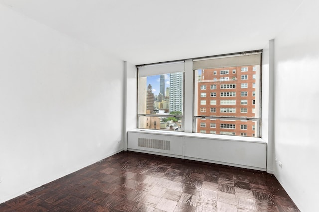 300 E 33rd St Unit 9M, New York City, NY 10016 - spare room featuring a view of city