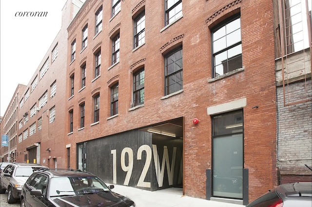192 Water St Unit 1W, New York City, NY 11201 - view of apartment building / complex