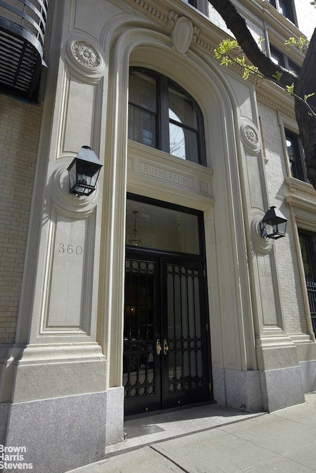 360 Riverside Dr Unit 8A, New York City, NY 10025 - entrance to property