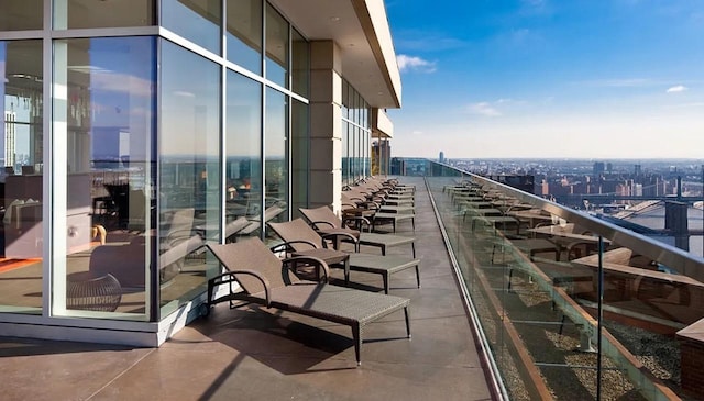 75 Wall St Unit 18Fg, New York City, NY 10005 - view of balcony