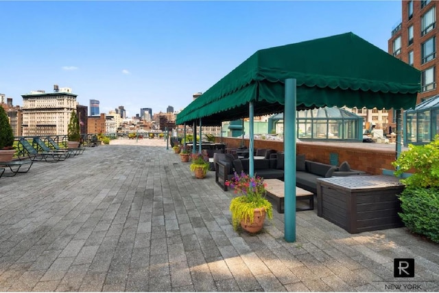 1 Irving Pl Unit P-8N, New York City, NY 10003 - view of property's community with a gazebo and an outdoor hangout area