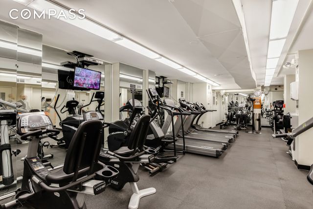 333 E 79th St Unit 9Y, New York City, NY 10075 - view of workout area