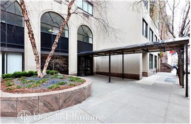 343 E 74th St Unit Ph2A, New York City, NY 10021 - view of building exterior