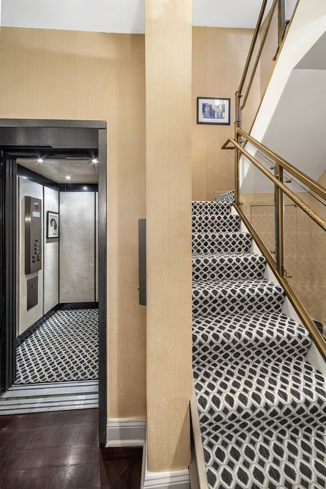 45 E 30th St Phb, Phb, New York City, NY 10016 - stairway featuring baseboards