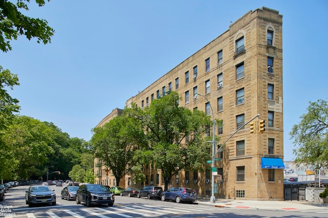1825 Riverside Dr Unit 6B, New York City, NY 10034 - view of community