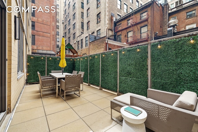 4 W 21st St Unit 2D, New York City, NY 10010 - view of patio with outdoor dining area