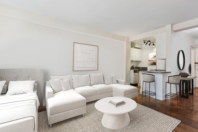 288 Lexington Ave Unit 6C, New York City, NY 10016 - living area featuring baseboards