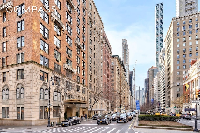 575 Park Ave Unit 608/609, New York City, NY 10065 - view of building exterior with a city view