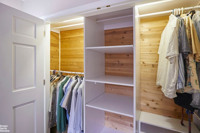 225 E 76th St Unit 4A, New York City, NY 10021 - view of closet