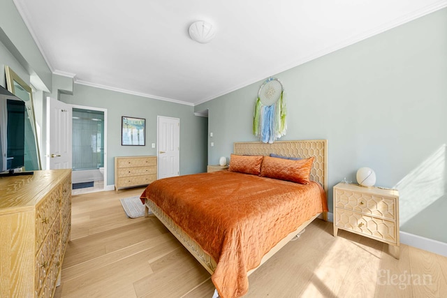 166 E 63rd St Unit 20A, New York City, NY 10065 - bedroom with light wood-style flooring, ornamental molding, connected bathroom, and baseboards