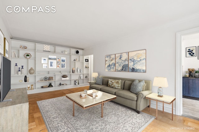 116 Pinehurst Ave Unit H32, New York City, NY 10033 - living area with crown molding