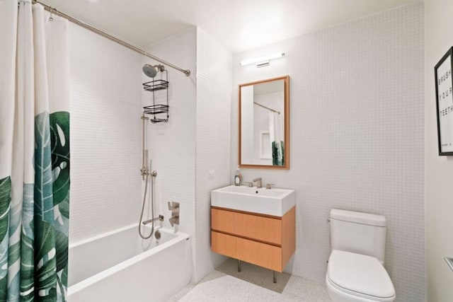 21-30 44th Dr Unit 7C, New York City, NY 11101 - full bathroom with shower / tub combo with curtain, vanity, toilet, and tile walls