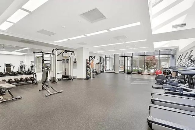 21-30 44th Dr Unit 7C, New York City, NY 11101 - view of gym