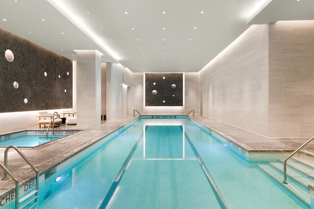 1 City Pt Unit 59E, New York City, NY 11201 - view of indoor pool