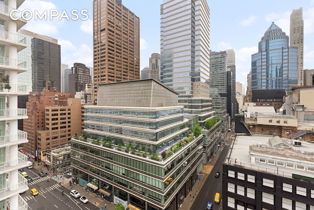 205 E 59th St Unit 14B, New York City, NY 10022 - view of city skyline