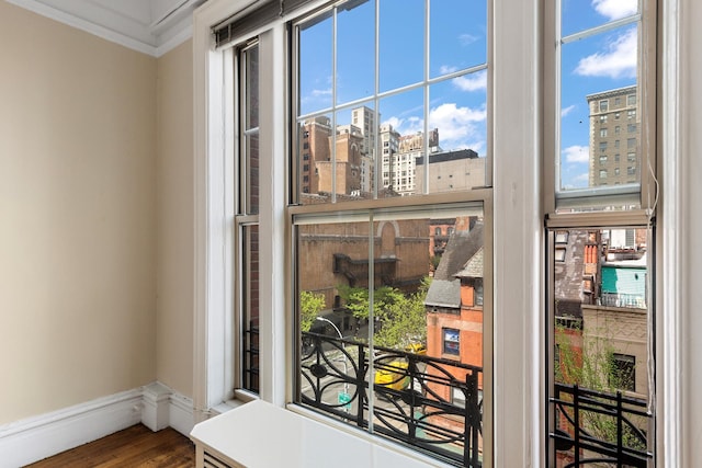 170 W 74th St Unit 505, New York City, NY 10023 - detailed view of ornamental molding and a view of city