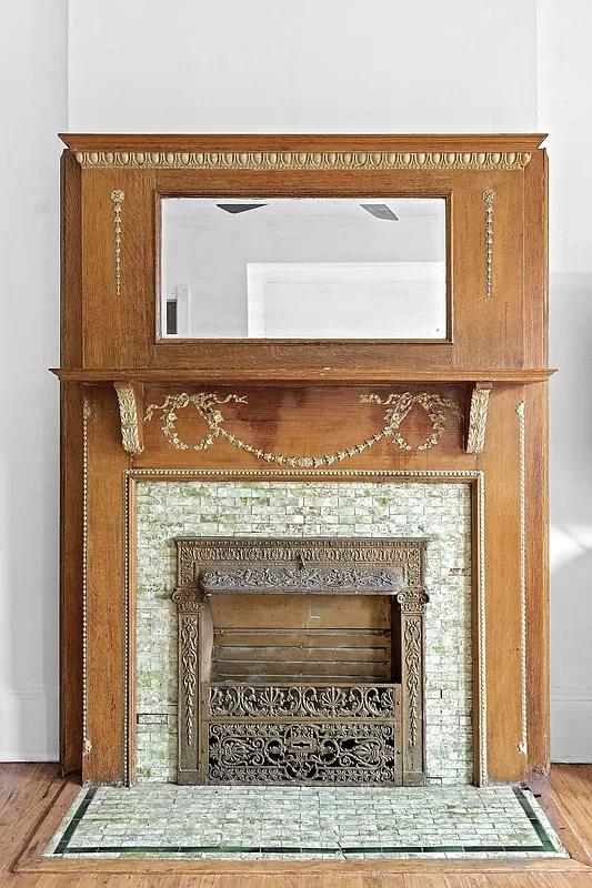 93A Rutland Rd, New York City, NY 11225 - detailed view of wood finished floors