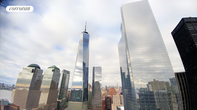 123 Washington St Unit 35E, New York City, NY 10006 - skyline view