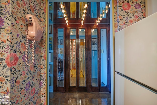 311 E 38th St Unit 18C, New York City, NY 10016 - foyer entrance featuring a chandelier