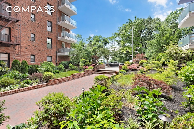 9511 Shore Rd Unit 505, New York City, NY 11209 - view of property's community