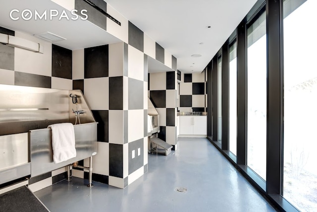 90 Furman St Unit N107, New York City, NY 11201 - view of community lobby