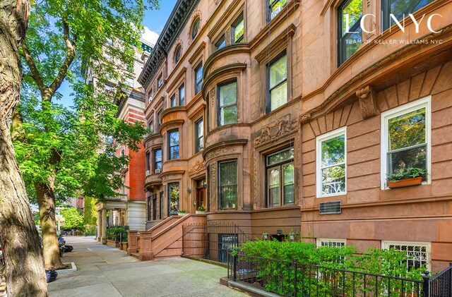 632 W End Ave Unit 2F, New York City, NY 10024 - view of building exterior