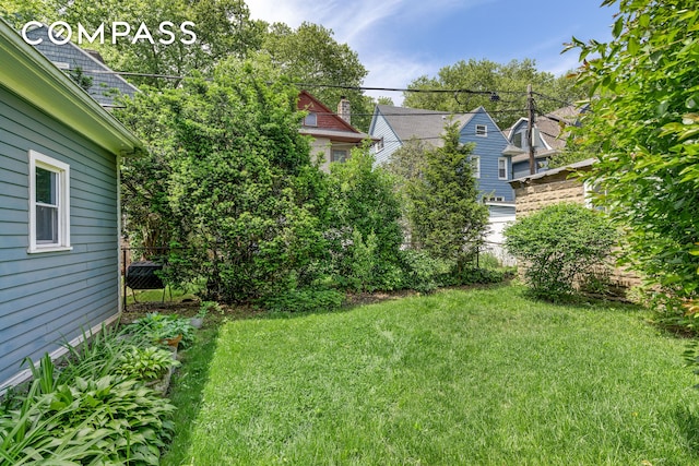 492 Westminster Rd, New York City, NY 11218 - view of yard