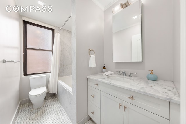 905 W End Ave Unit 81, New York City, NY 10025 - bathroom featuring vanity, crown molding, baseboards, toilet, and shower / bath combination with curtain