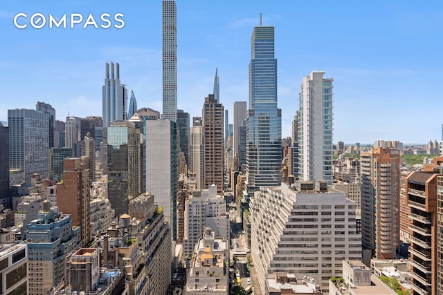 303 E 57th St Unit 33Ef, New York City, NY 10022 - skyline view