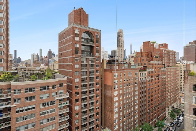 353 E 72nd St Unit 20B, New York City, NY 10021 - view of city skyline