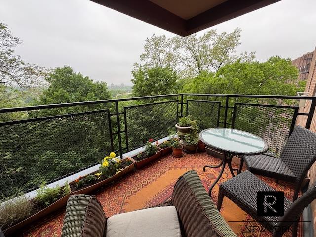 5500 Fieldston Rd Unit 4-Ee, New York City, NY 10471 - view of balcony