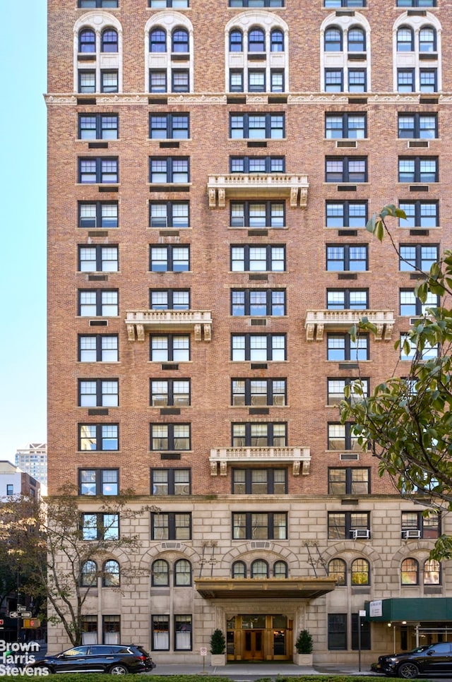 575 Park Ave Unit 509, New York City, NY 10065 - view of apartment building / complex