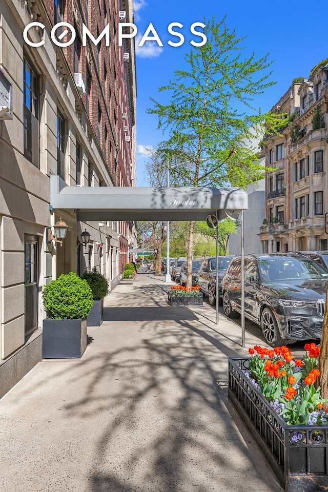 12 E 88th St Unit Ph11/12B, New York City, NY 10128 - view of home's community featuring uncovered parking