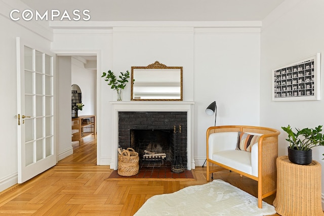 24 Monroe Pl Unit 7D, New York City, NY 11201 - sitting room featuring a fireplace