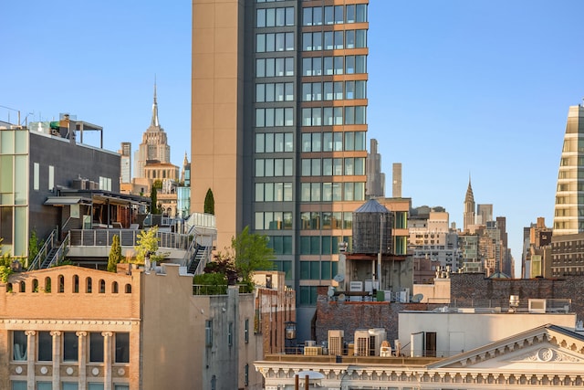 10 Bleecker St Unit 7A, New York City, NY 10012 - skyline view
