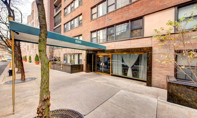 220 E 67th St Unit 11F, New York City, NY 10065 - view of building exterior