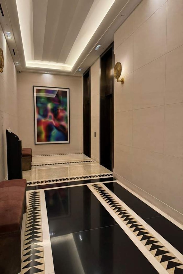 151 E 58th St Unit 42C, New York City, NY 10022 - detailed view of a tray ceiling