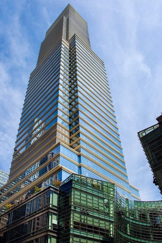151 E 58th St Unit 42C, New York City, NY 10022 - view of property
