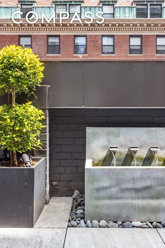 140 W 58th St Pha, Pha, New York City, NY 10019 - exterior view