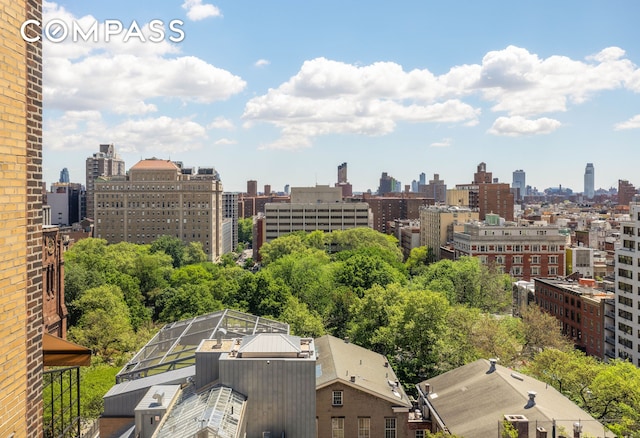 200 E 16th St Unit 14C, New York City, NY 10003 - skyline view