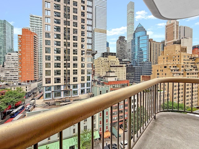 167 E 61st St Unit 11B, New York City, NY 10065 - balcony with a view of skyline