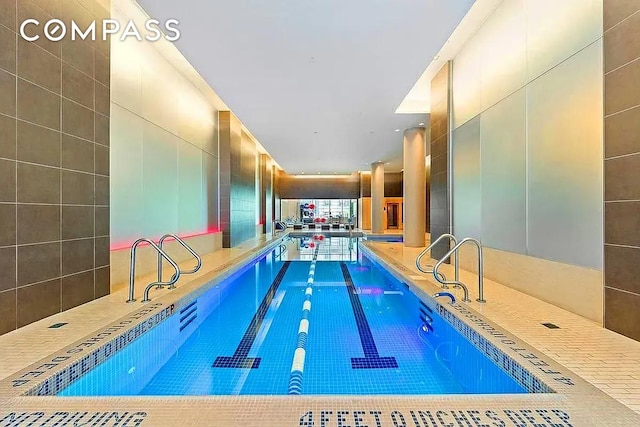 325 5th Ave Unit 14E, New York City, NY 10016 - view of indoor community pool