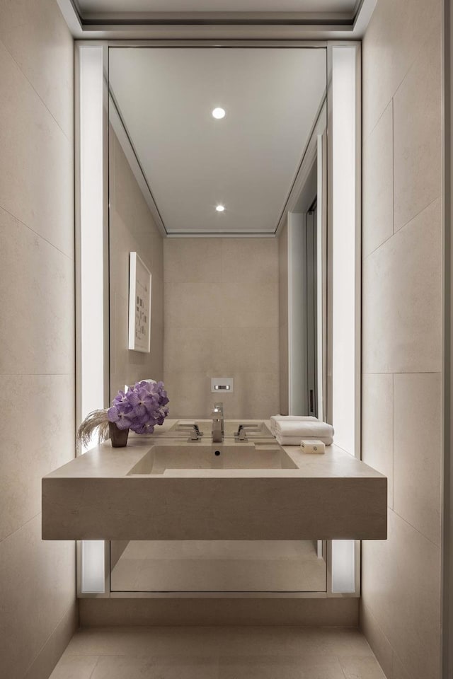 53 W 53rd St Unit 33B, New York City, NY 10019 - bathroom featuring vanity