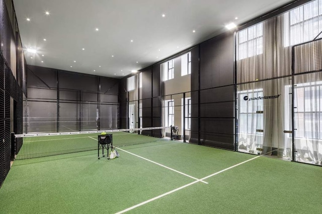 111 W 57th St Unit 57, New York City, NY 10019 - view of tennis court