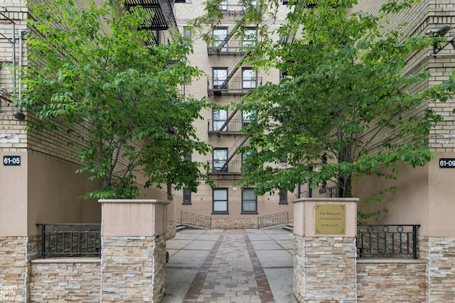 61-09 39th Ave Unit N4, New York City, NY 11377 - view of building exterior