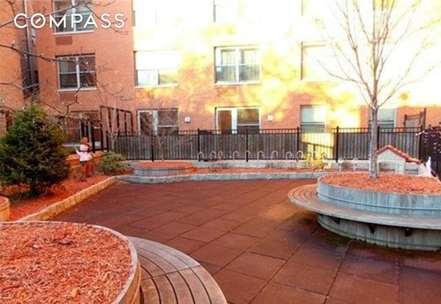 837 Washington Ave Unit 4B, New York City, NY 10451 - view of property's community featuring a patio area
